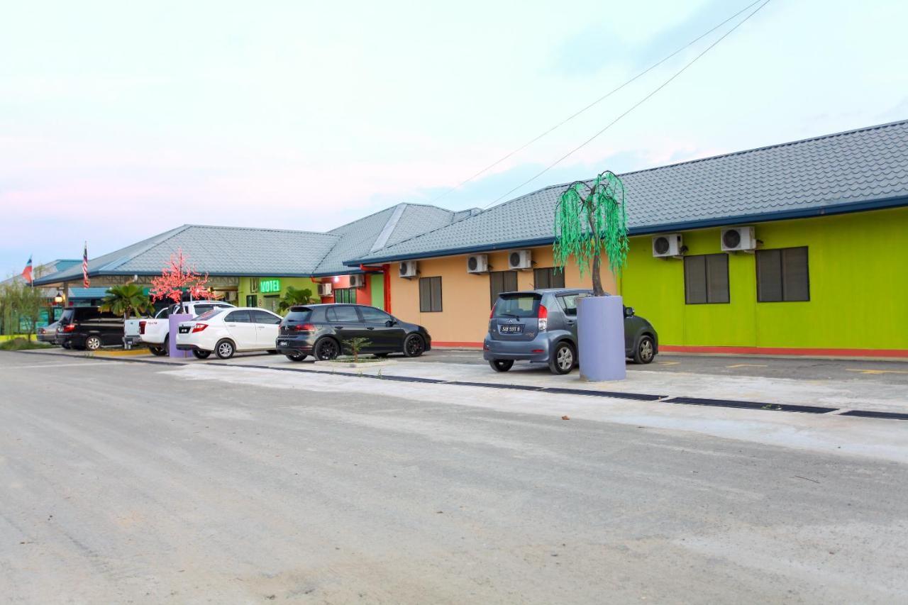 קוטה קינבלו Oyo 89478 Lkh Motel מראה חיצוני תמונה